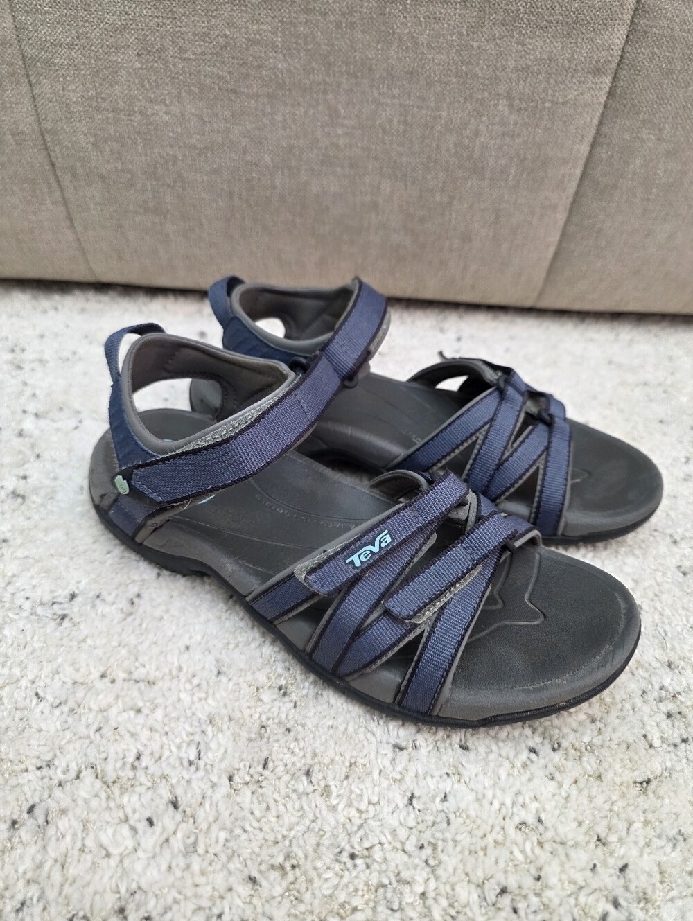 Teva Size 7.5 Women's Navy and Black Strappy Sport Sandals